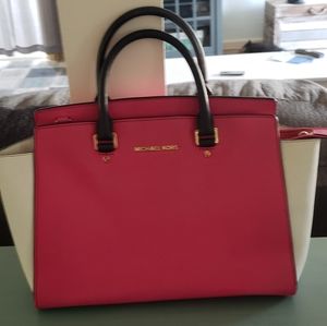 Michael Kors SELMA Pink